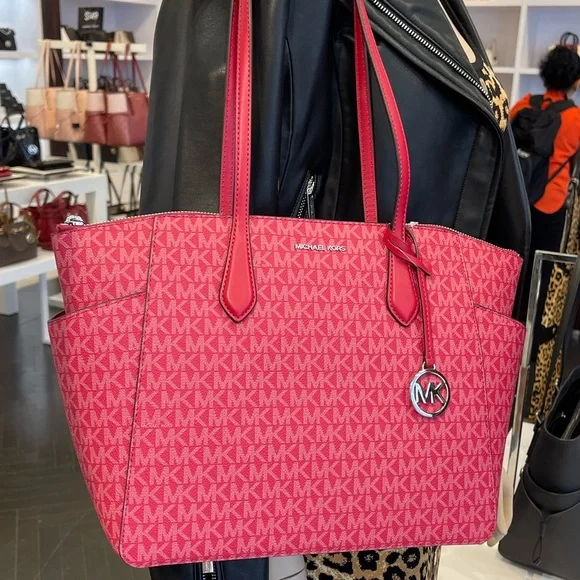 MICHAEL KORS Marilyn Md Signature Logo Shoulder Tote Bag
Dark Raspberry
NWT - Picture 11 of 16